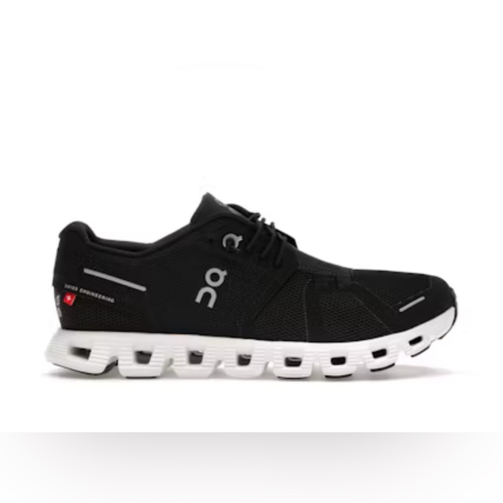 ON Cloud Running Shoes Womens Size 9.5 Black White Comfort - Picture 4 of 9